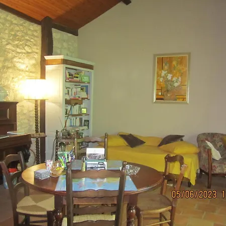B&B La Grange Aux Livres Mouzieys-Panens
